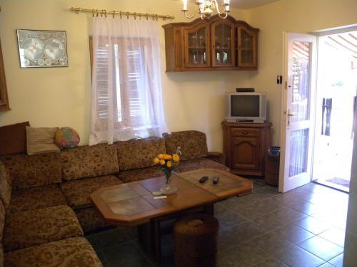 Apartment Balatonfenyves 1