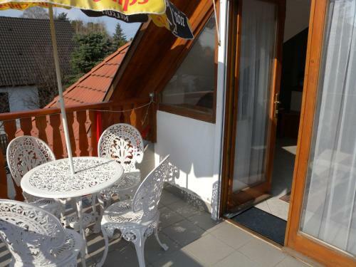 Apartment Balatonfenyves 4