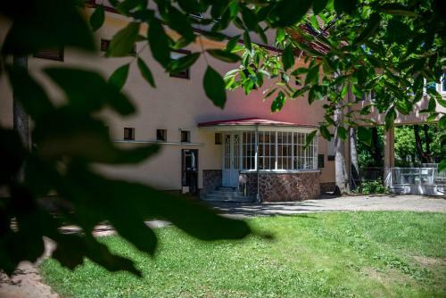 Szindb�d Wellness Hotel