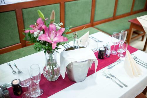 Szindb�d Wellness Hotel