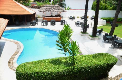 Riviera Tauyah Hotel