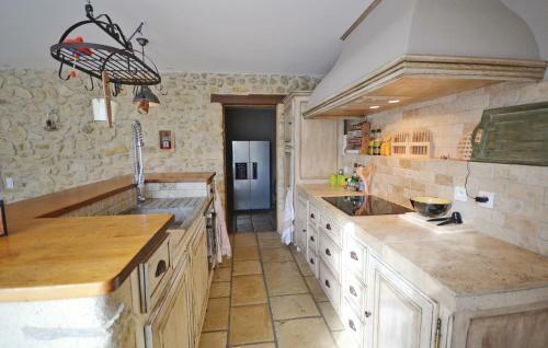 Holiday Home Loriol Sur Dr�me 40