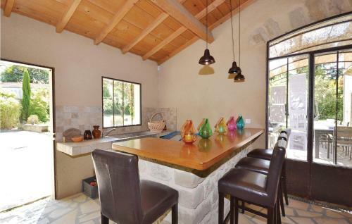 Holiday Home Loriol Sur Dr�me 40