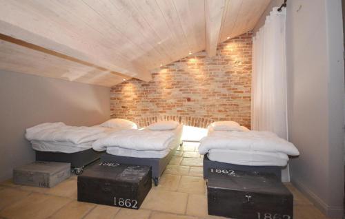 Holiday Home Loriol Sur Dr�me 40