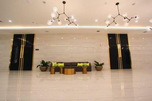 Hotel Grand Whiz Megamas Manado
