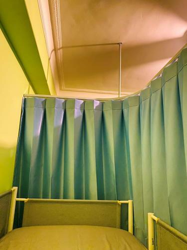 Roam Sanyi Hostel