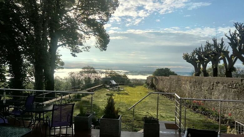 Bed & Breakfast Le Belvedere Des Remparts