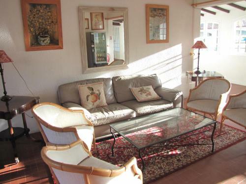 Hotel H�tel Les Gollandi�res