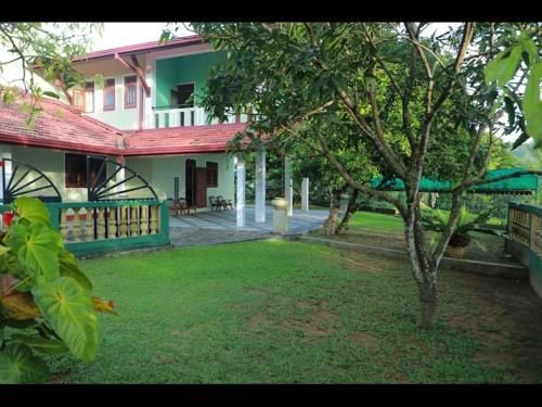 Hostal Room In Bb - The Green Villa Tea Plantations 2