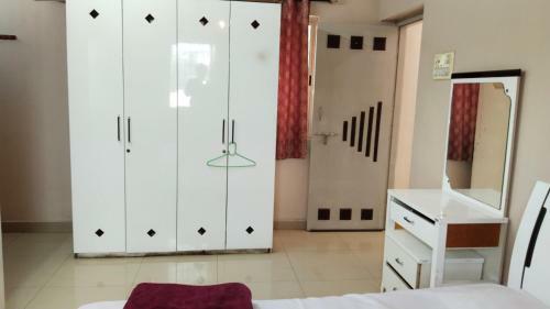 Hotel Sarvodaya Deluxe Lodge