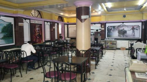 Hotel Sarvodaya Deluxe Lodge