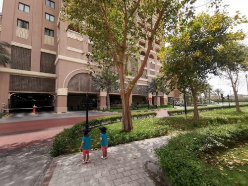 Lovely 1 Bed Served Apartment With Pool