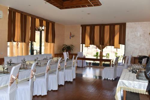 Hotel Ijevanatun