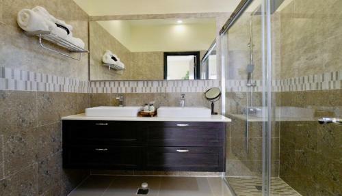 Vacation Home Near Beaches And Waterfalls