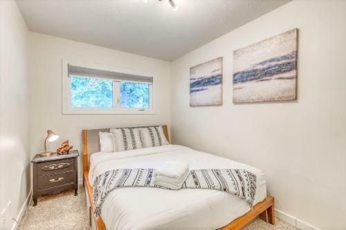 Luxury Home By North Glenmore Park