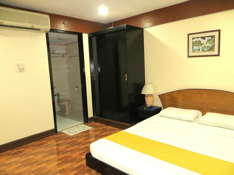 Hotel Paragon Suites