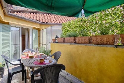 Apartamento Nel Cuore Di Angera