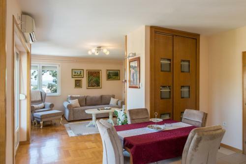Apartmani Central 6 & Free Parking