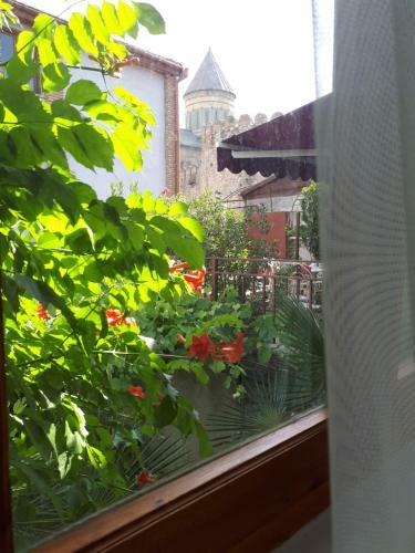 Old House Apartment With Garden Area