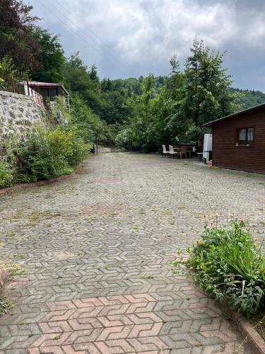 Villa Cennet Bah�esi
