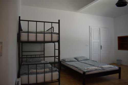 Hostel Kmetija Frange?