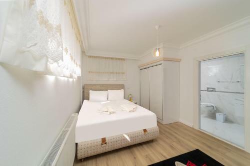 Superb Villa With Pool Hamam And Sauna In Antalya