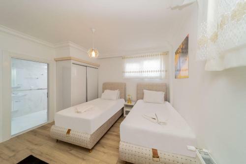 Superb Villa With Pool Hamam And Sauna In Antalya
