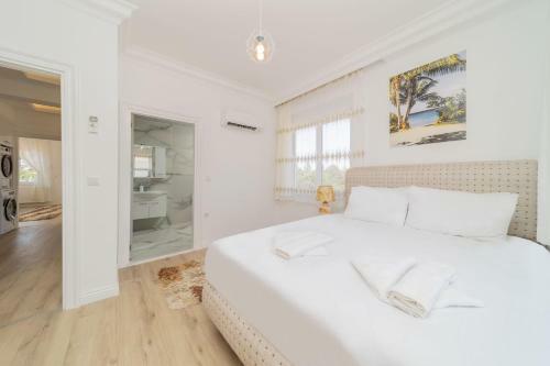 Superb Villa With Pool Hamam And Sauna In Antalya