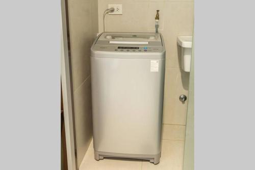 Luxurious Stay At Modern Apartment (equipetrol)