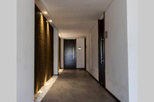 Luxurious Stay At Modern Apartment (equipetrol)