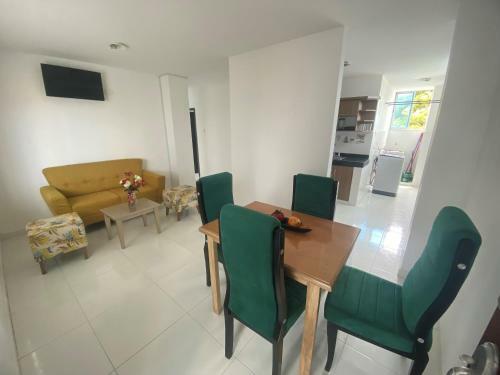 Hermoso Apartamento Amoblado Con Parqueadero 301