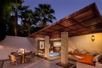 Hotel Hilton Luxor Resort & Spa