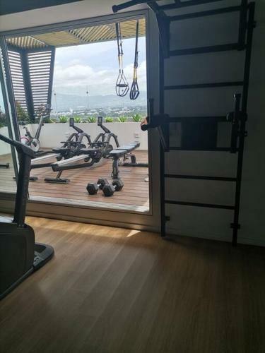 Apartment 5 Minutes From Airport! Zone 13