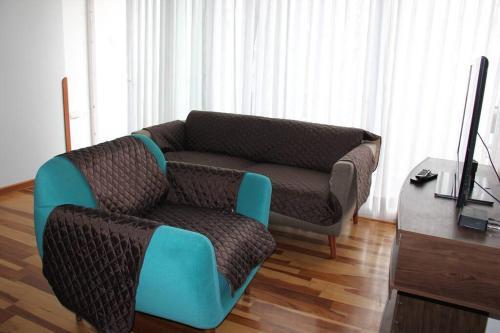 Hermoso Apartamento Amoblado En Cusco De 105 Mts.