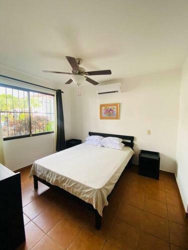 Apartamento �beach More, Worry Less, 5 Sleeps Condo!