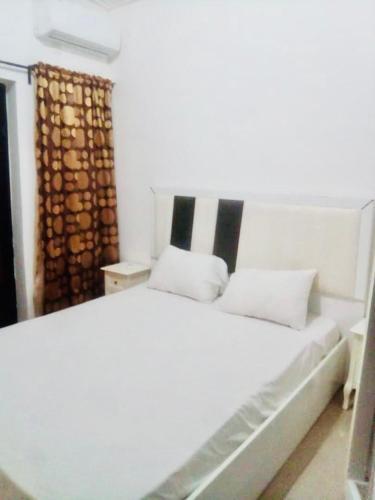 Apartamento Paisible Appartement Dans Immeuble.