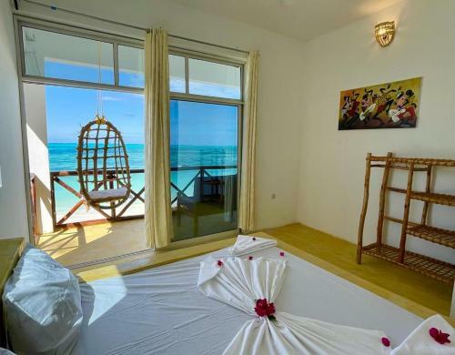 Equalia Rose Hotel