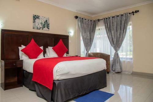 Hotel Zambezi Junction Lodge
