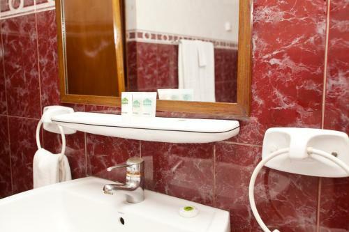 Hotel Mosa Court Apartments