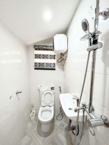 Eleven Apartments Agidingbi