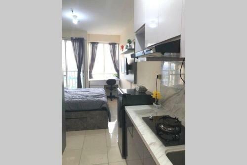 Luxury Studio Room @ Tifolia Apartment