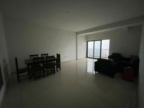 Apartamento River Facing Lovely 3br Condo