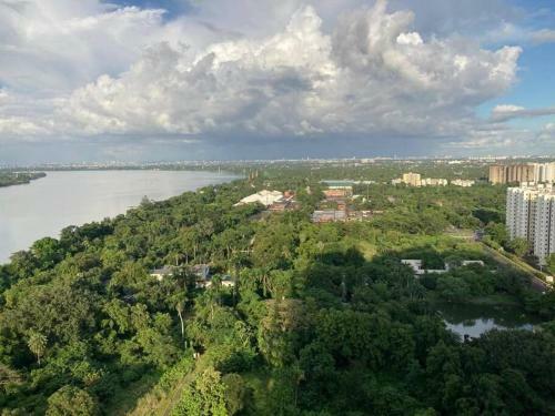 Apartamento River Facing Lovely 3br Condo