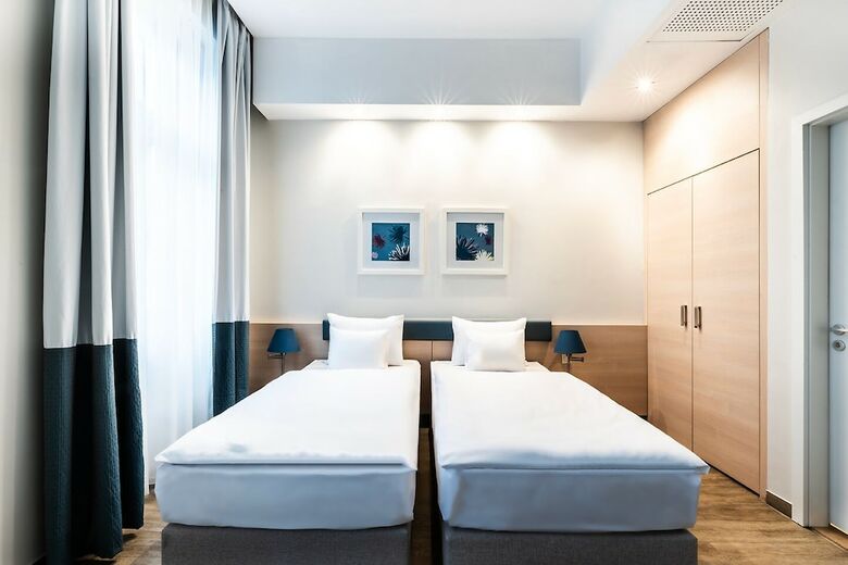 Atrium Fashion Hotel