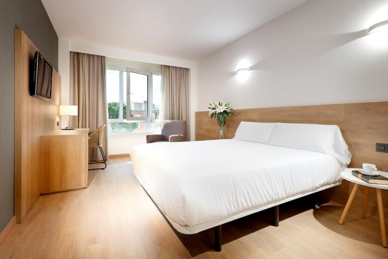 Apartamentos Sb Corona Tortosa