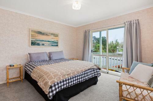 Surfs Up - Raglan Holiday Home