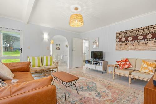Surfs Up - Raglan Holiday Home