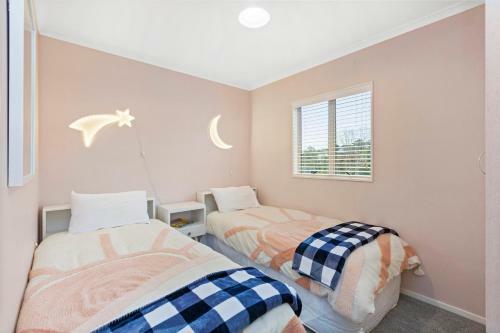 Surfs Up - Raglan Holiday Home