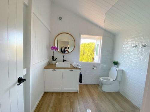 Cooroy Old World Charm, - Amazing Views - Farm Stay