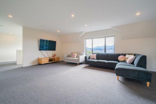 Acheron Homestead - Te Anau Holiday Home